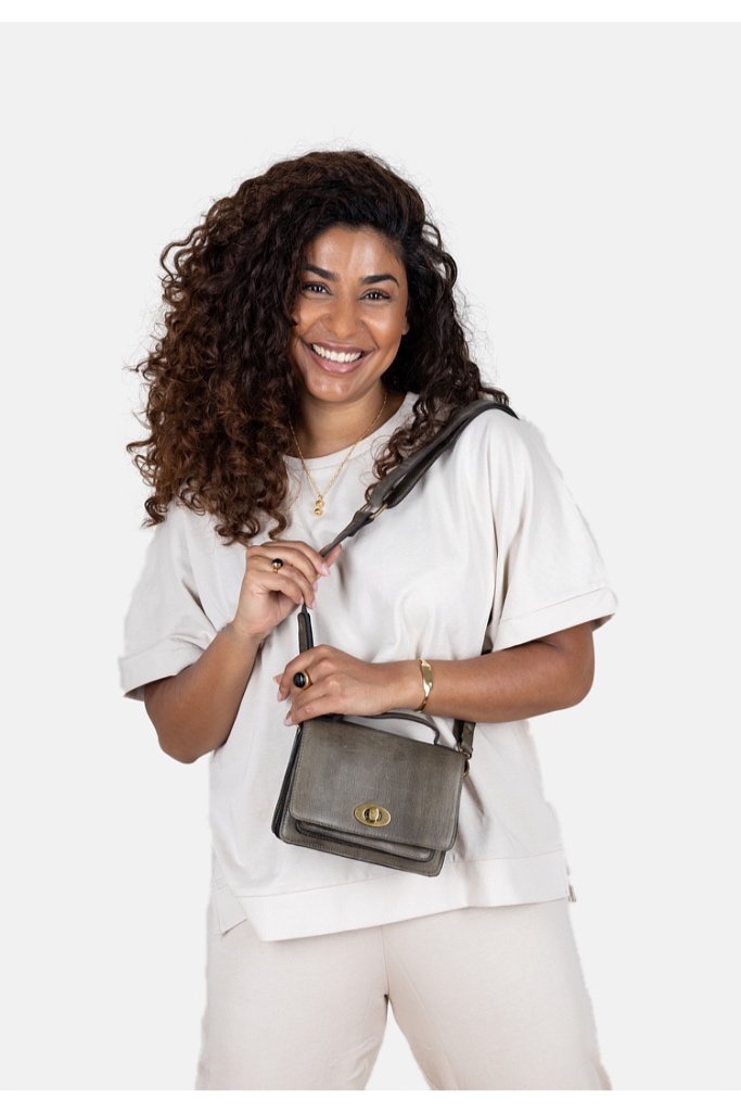 REDESIGNED - Kabelka Alba small 12x18x7 cm - olive REDESIGNED - Kabelka Alba small 12x18x7 cm - olive