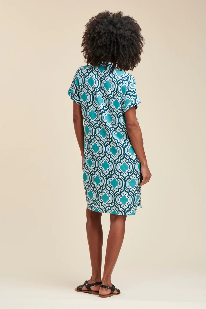 La Fée Maraboutée - Šaty s vzorom Calanques - calanques La Fée Maraboutée - Šaty s vzorom Calanques - calanques