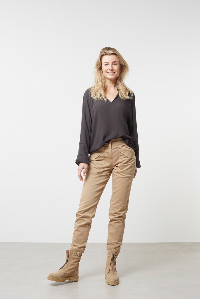 YAYA - Top s límcom a V-výstrihom Bristol black - bristol black YAYA - Top s límcom a V-výstrihom Bristol black - bristol black