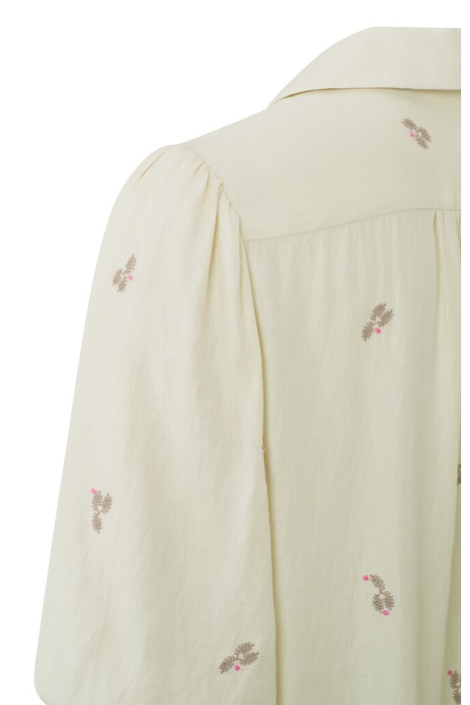 YAYA - Blúzka s krátkymi balónovými rukávmi Birch sand dessin - birch sand dessin YAYA - Blúzka s krátkymi balónovými rukávmi Birch sand dessin - birch sand dessin