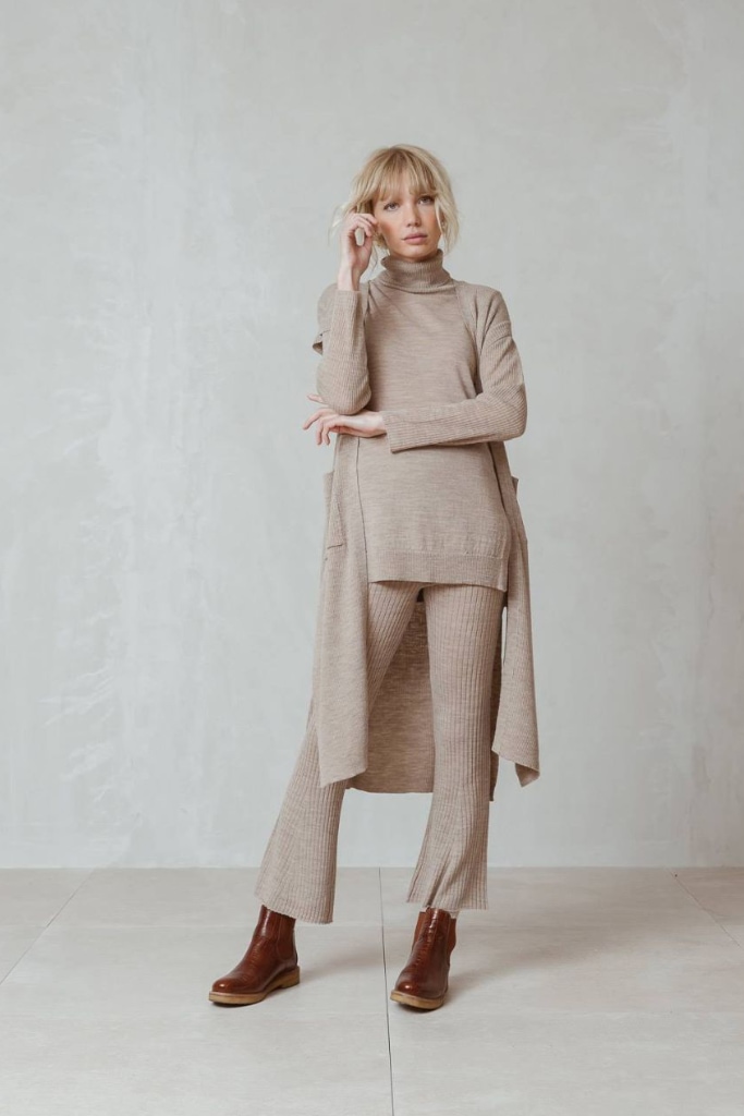 indi cold - Vesta vlnená pletená rebrovaná Beige - beige indi cold - Vesta vlnená pletená rebrovaná Beige - beige